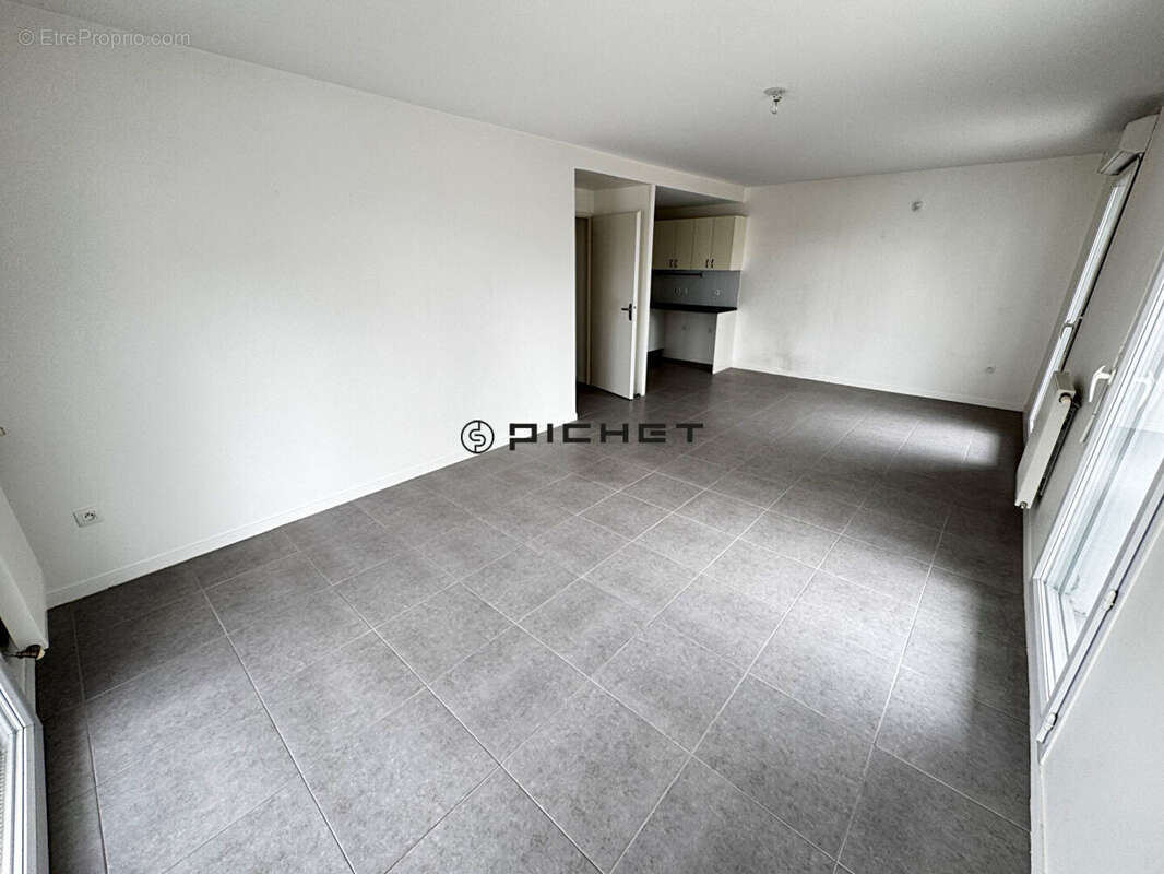 Appartement Bordeaux 4 pièce(s) 85.17 m2 - photo 3