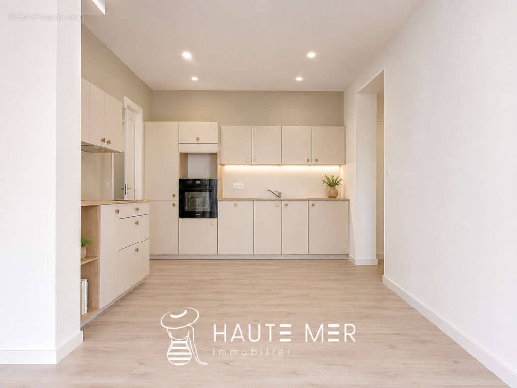 SAUMON - les Présidents - Appartement T4 avec grande cour et parking - photo 2