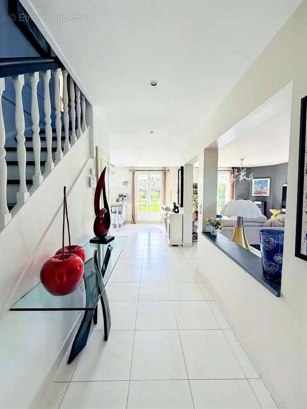 Maison à OZOIR-LA-FERRIERE