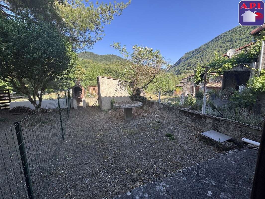 Maison 49 m² à Joucou  - photo 3