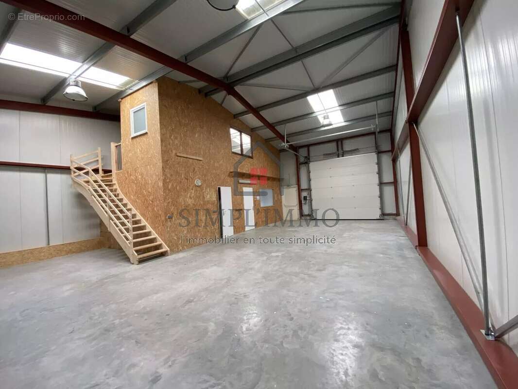 Commerce à SAINT-MEDARD-D'AUNIS