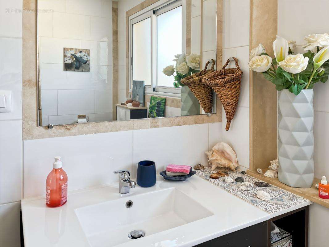 Vente superbe villa de standing à Marseillan à 5 minutes à pied du port - photo 18