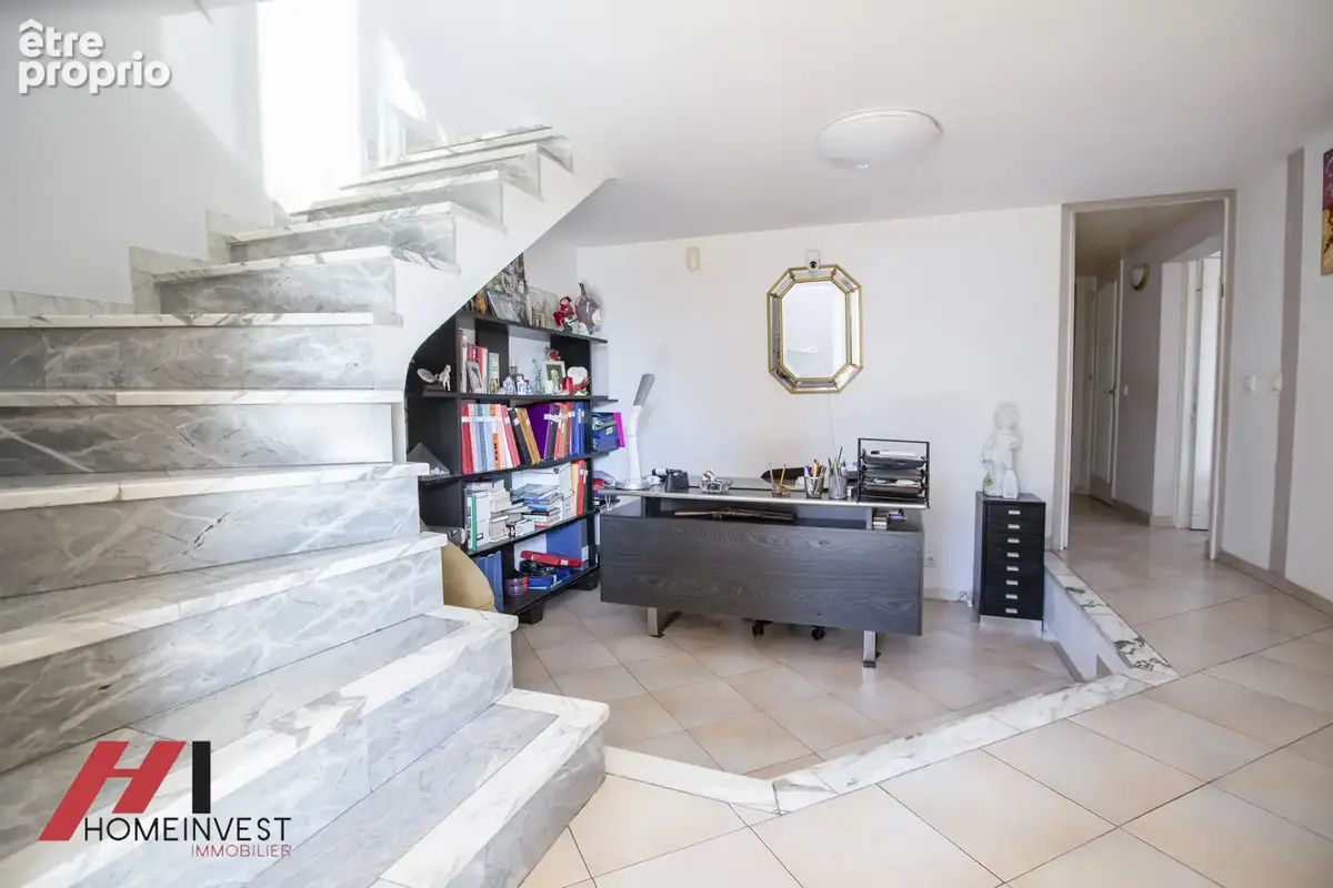 Maison lumineuse avec extérieur   Proximité axes & commodités - photo 3