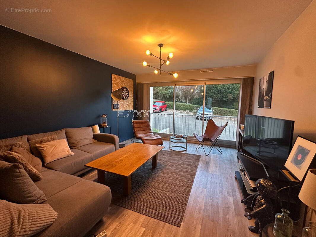 Appartement à MONT-SAINT-AIGNAN