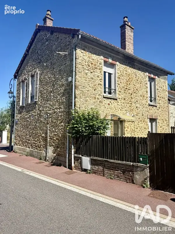 Photo 1 - Maison à VOISINS-LE-BRETONNEUX