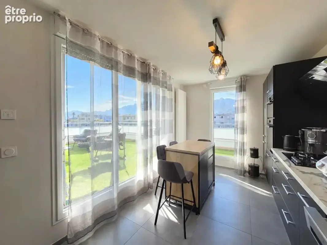5P+C de 113m2 au dernier étage avec terrasse et vue panorami - photo 4