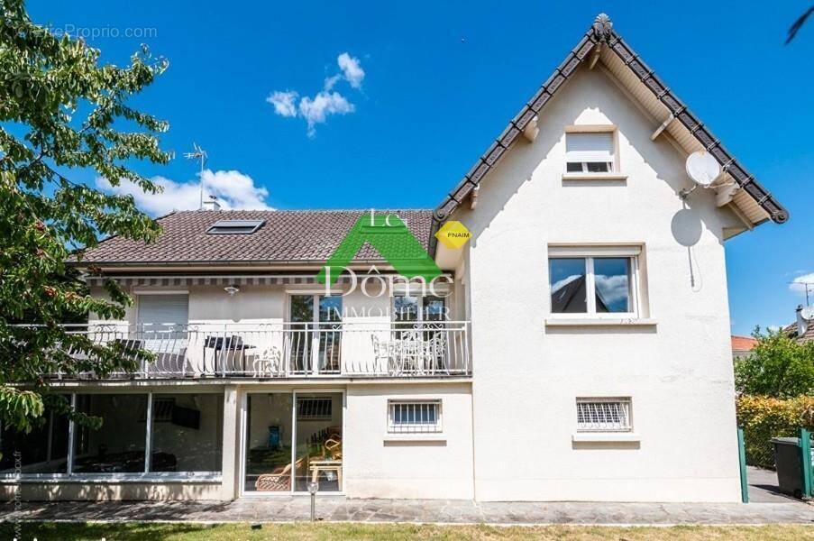 Maison à BRY-SUR-MARNE