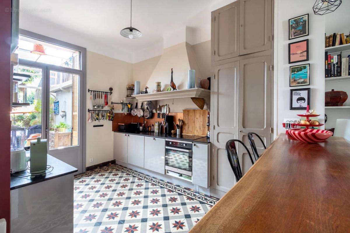 Maison de plain-pied de 84,47 m² avec combles aménagés et jardin - photo 5