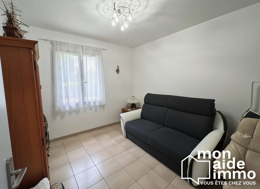 Maison à COUTRAS