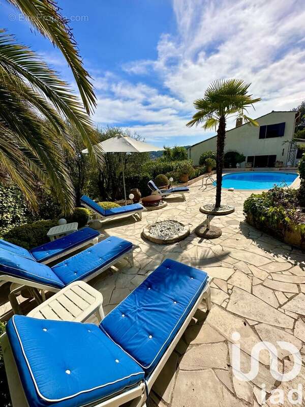 Photo 2 - Maison à VALLAURIS