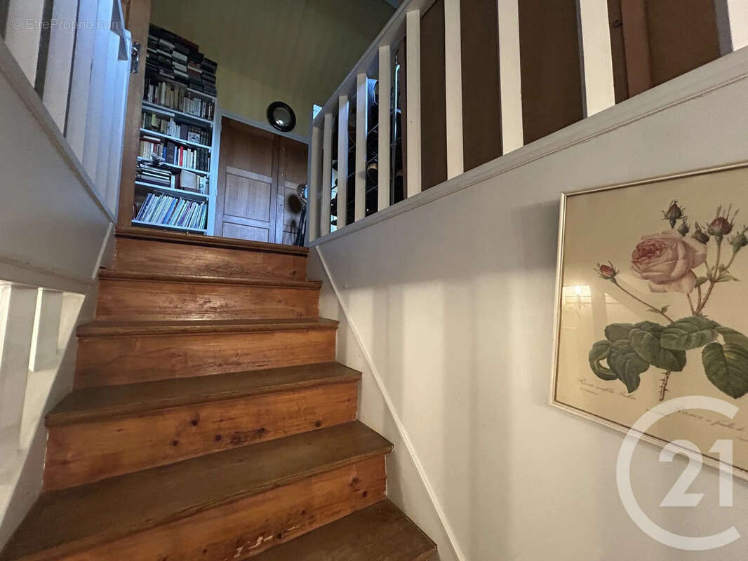 Maison à SAMOIS-SUR-SEINE