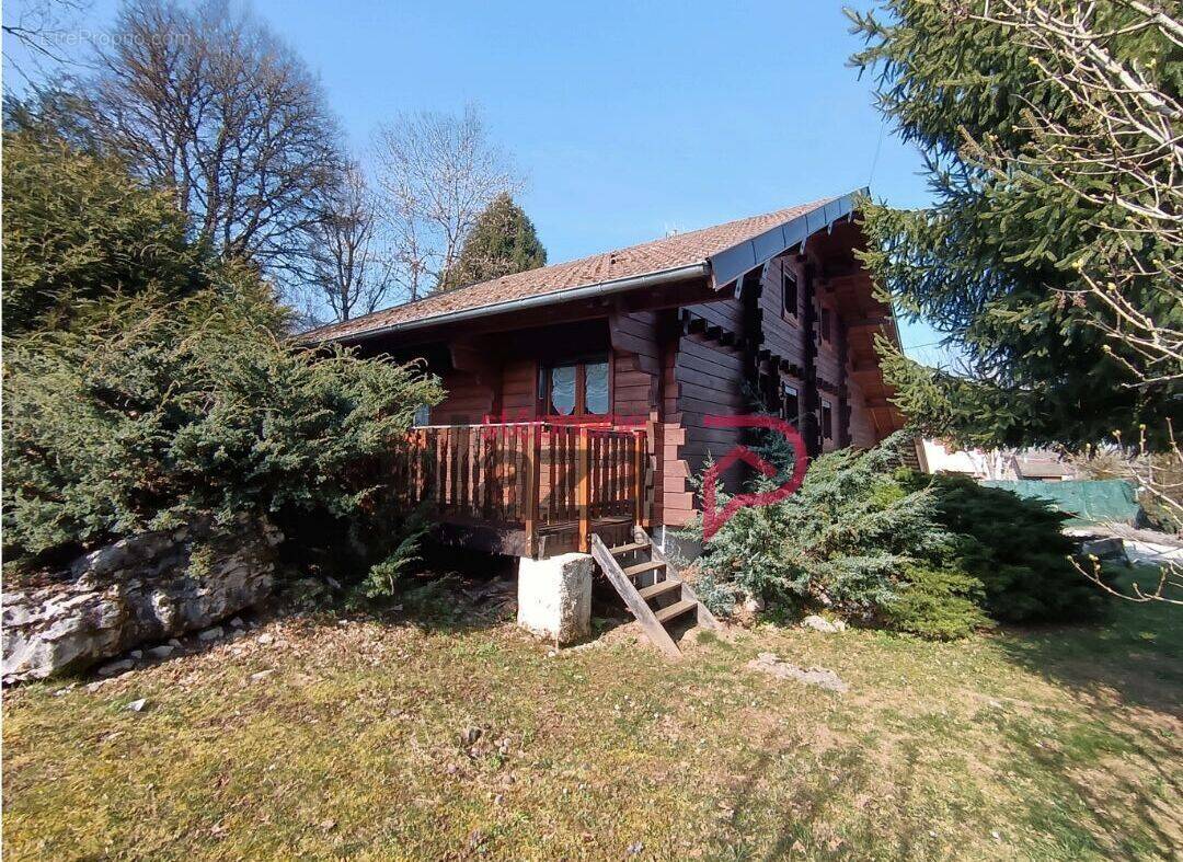 Maison à CHAMPAGNOLE