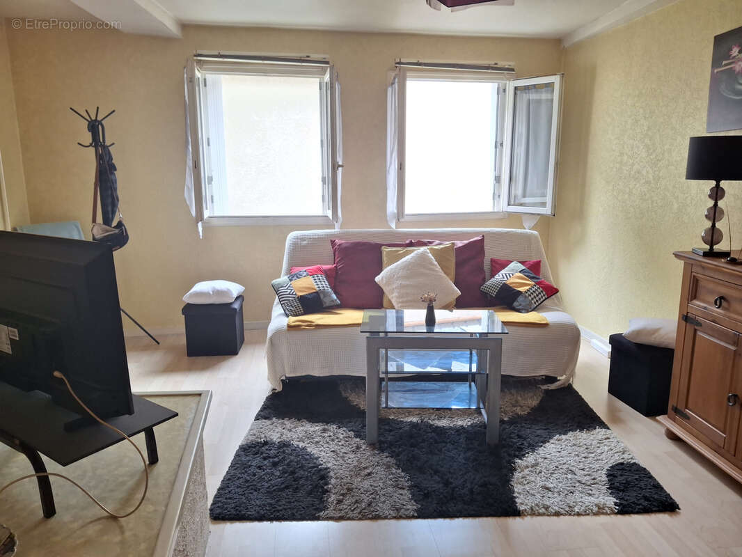 Special investisseur : appartement et garage bourgueil centre avec locataire. - photo 5