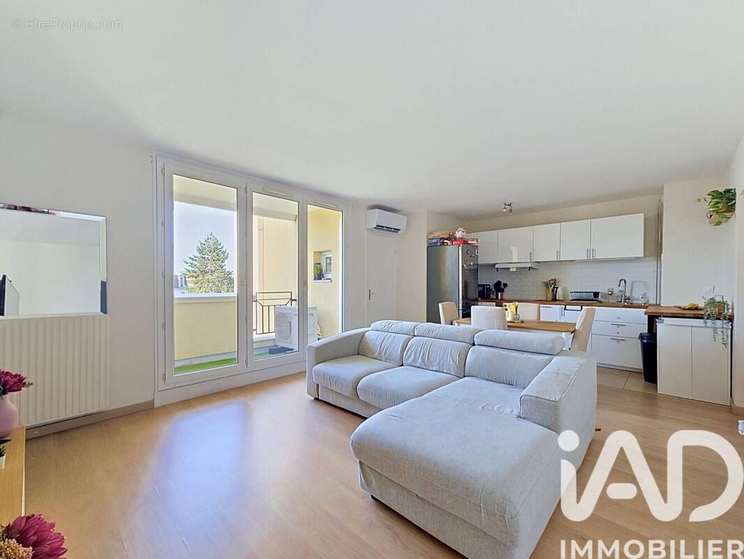 Photo 1 - Appartement à CORBEIL-ESSONNES