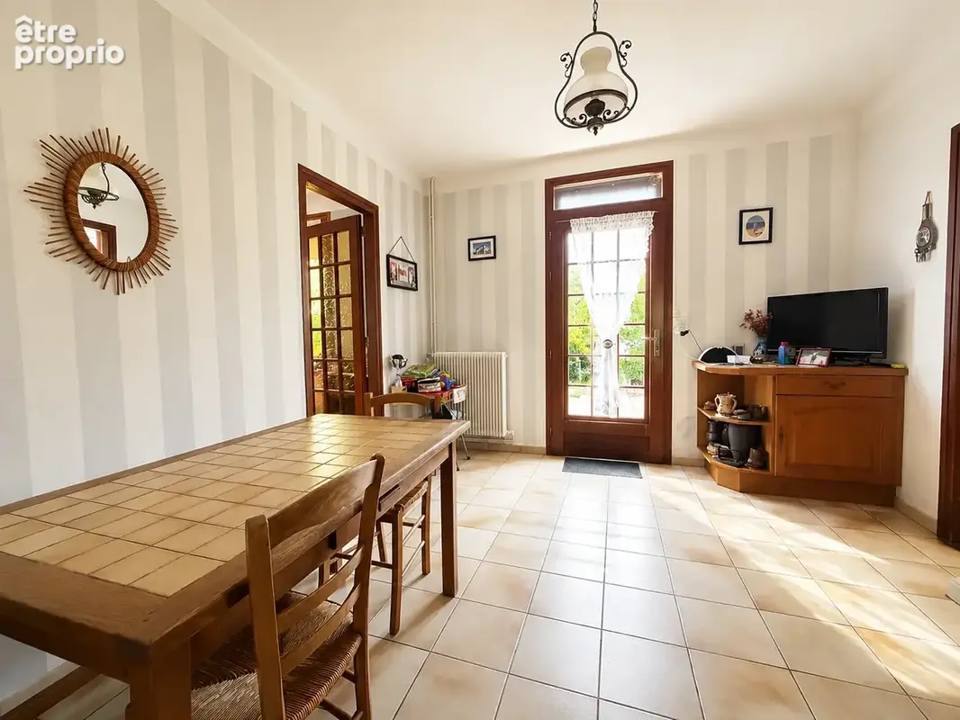Maison familiale de 6 pièces principales - photo 3