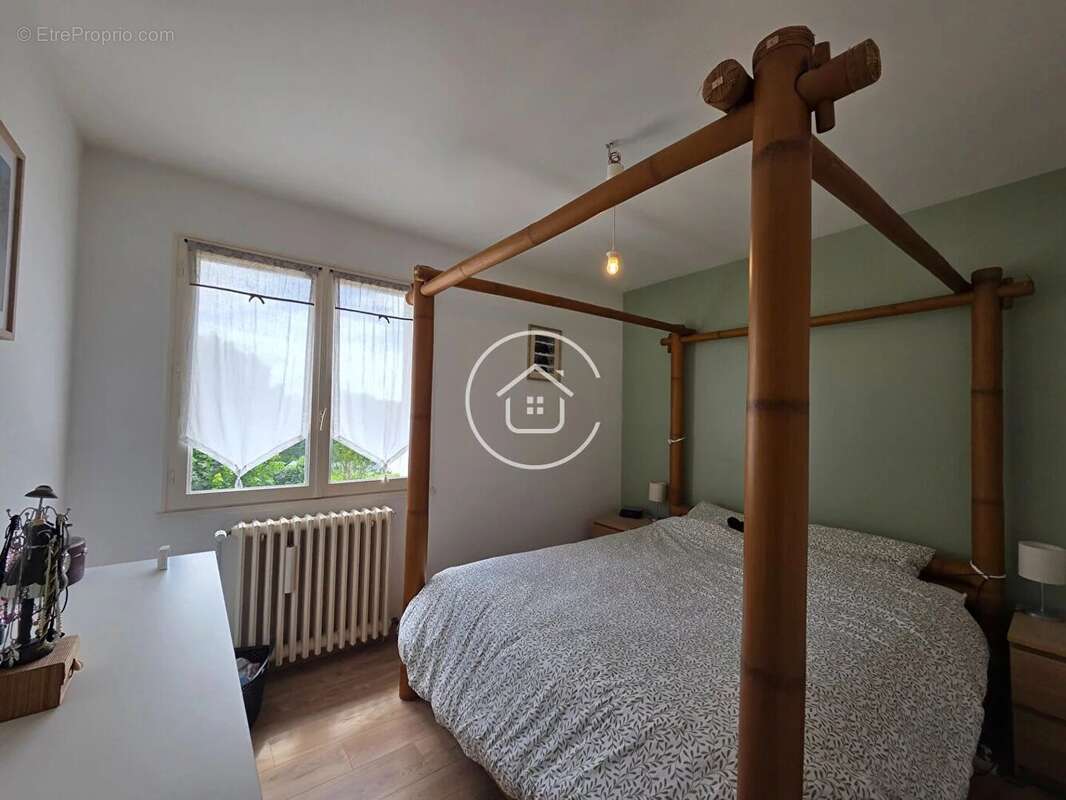 Maison à LA CHAPELLE-VENDOMOISE