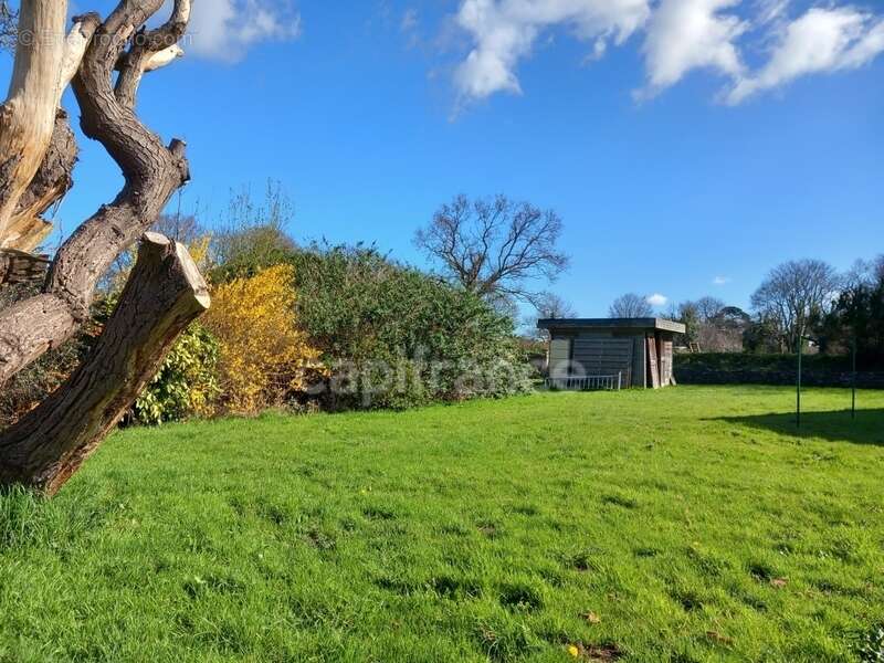 Terrain à SAINT-QUAY-PERROS