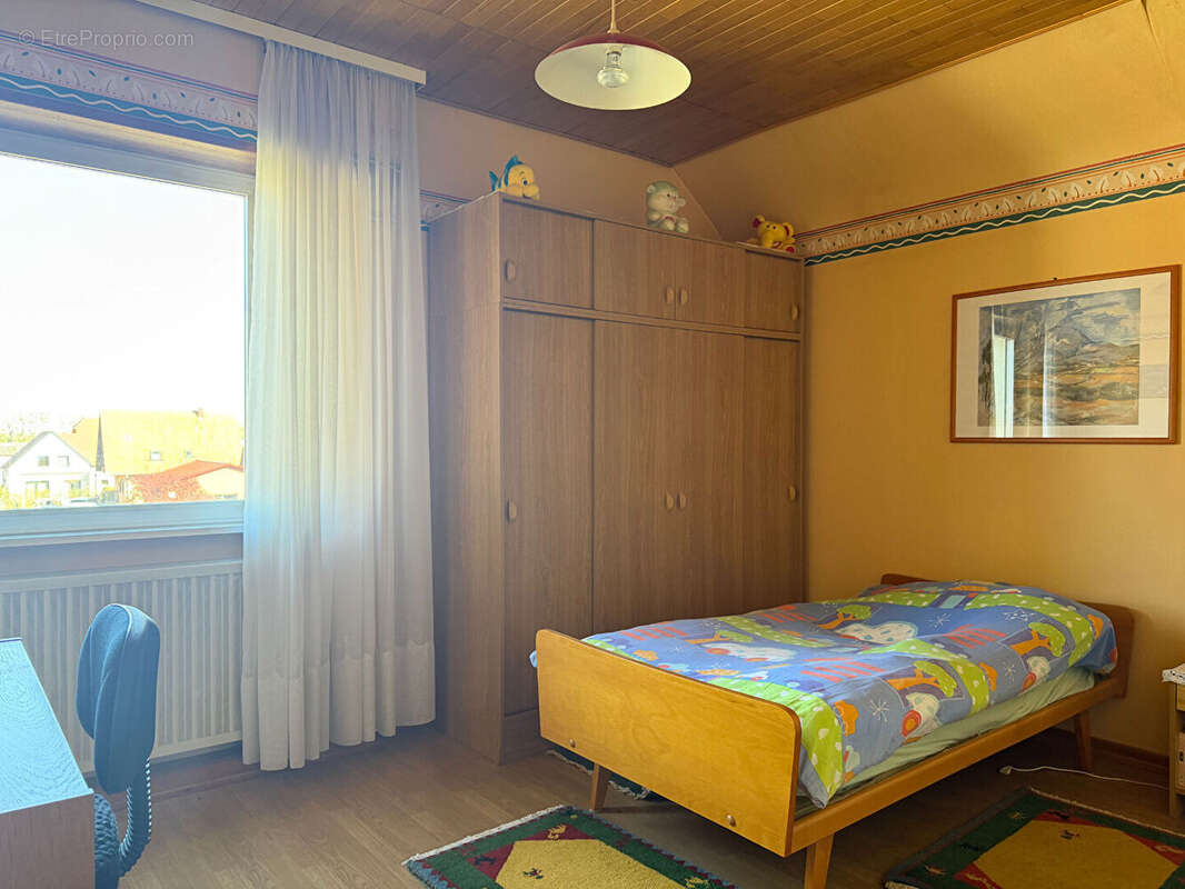 Krautergersheim - Maison familiale de caractère -135 m² sur 13 ares - photo 11