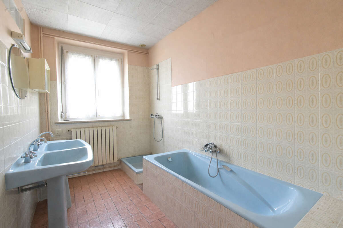 Maison à REMILLY