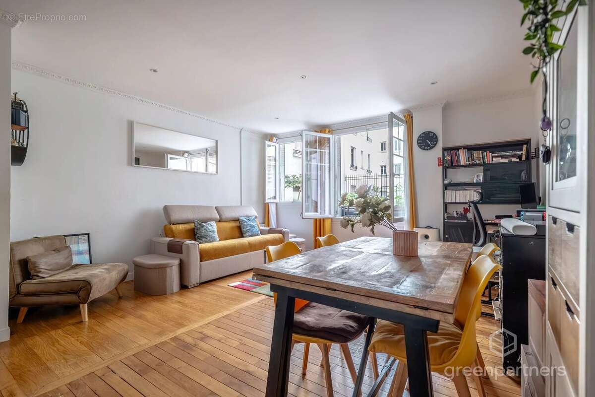 Appartement à PARIS-15E