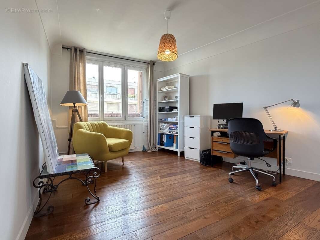 Appartement à SAINT-MAUR-DES-FOSSES