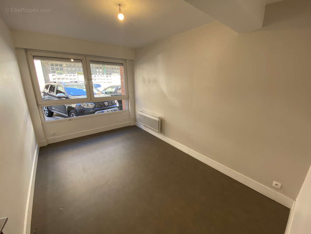 Dunkerque Ultra centre : appartement en RDC de 67m2, 2chambres, parking. - photo 8