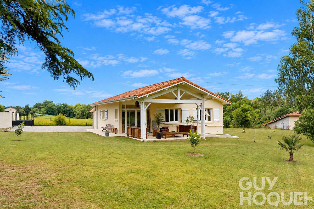 Maison à HAGETMAU