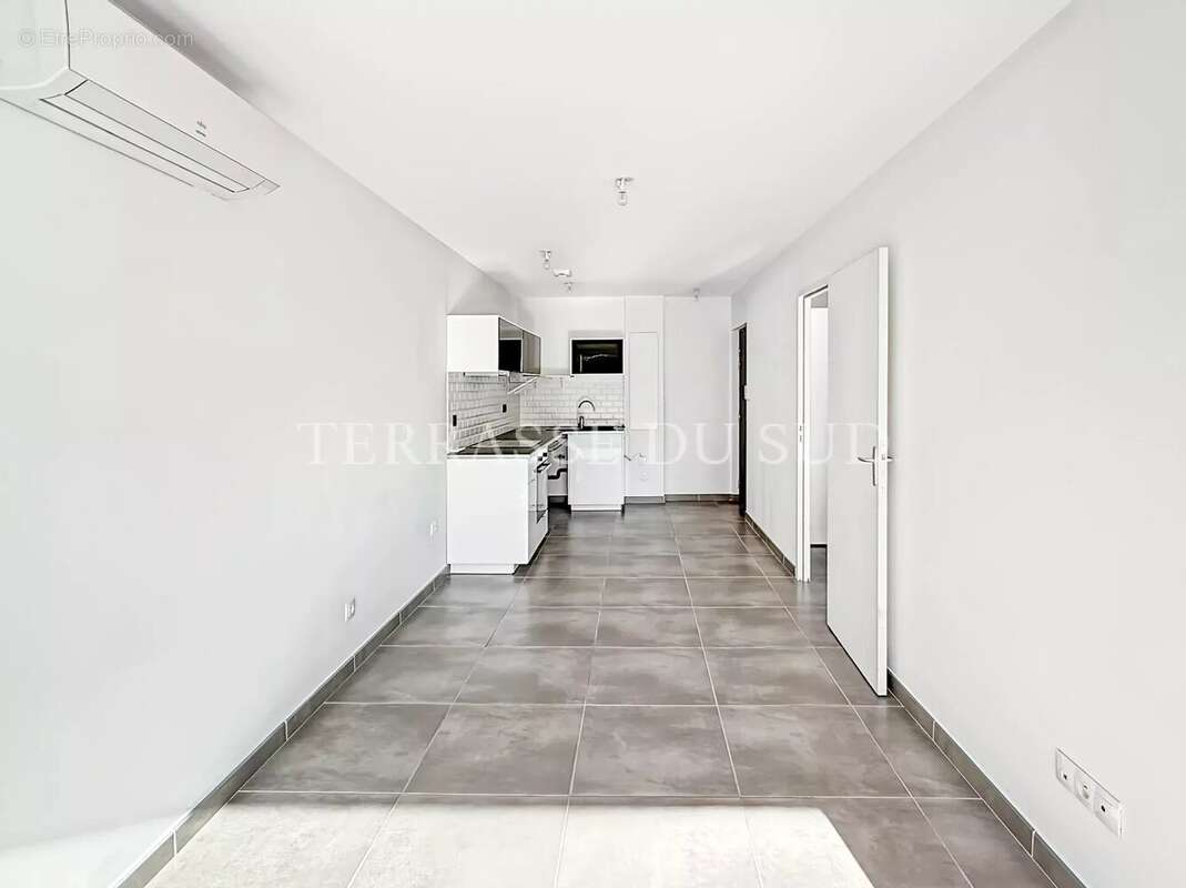 Vente Appartement 2 pièces, 37 m2 avec Terrasse - Les Caillols - Marseille 12 - photo 3
