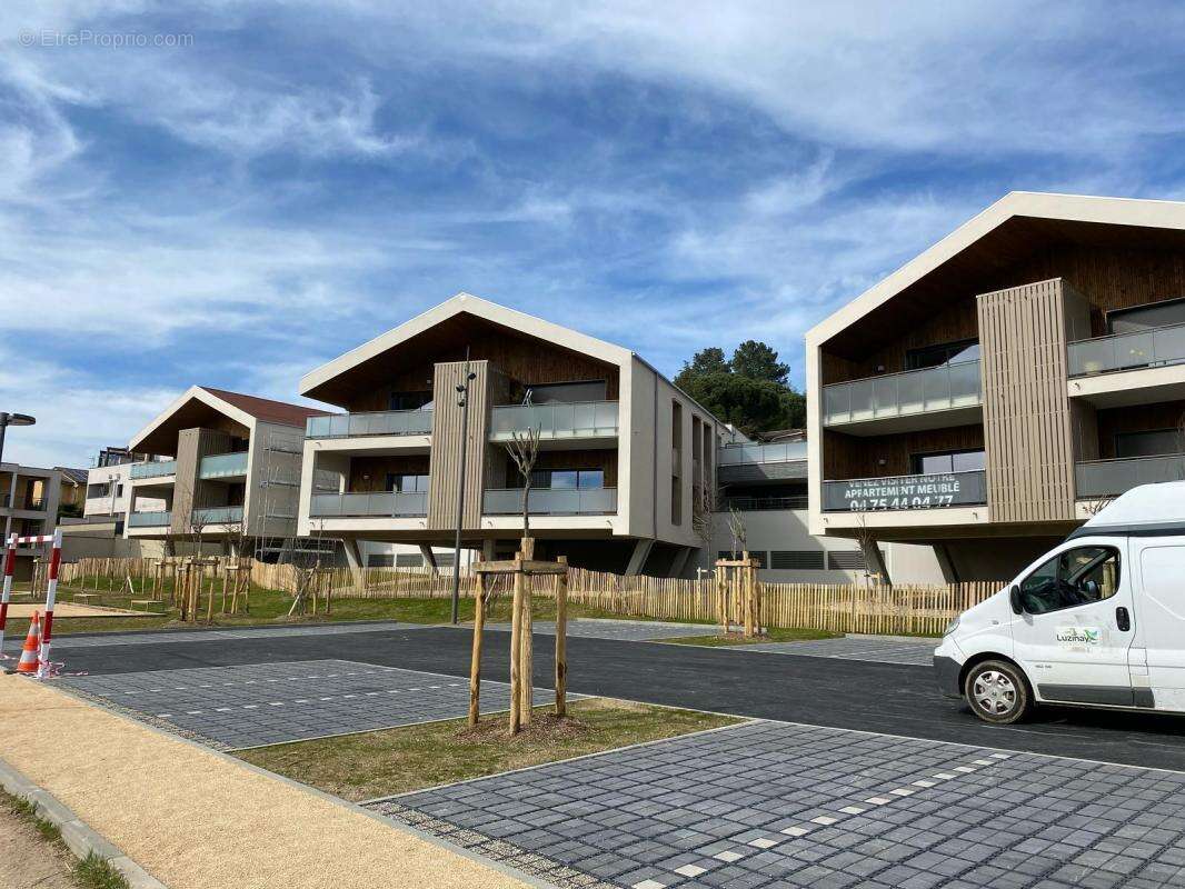 Appartement à LUZINAY