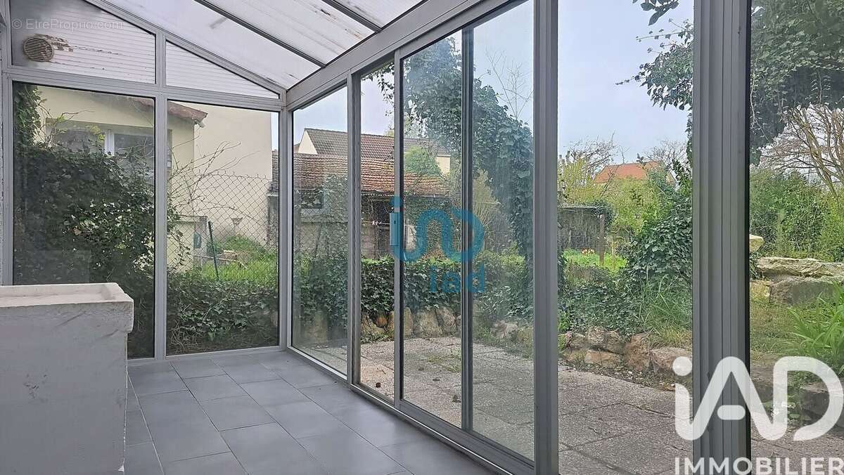 Photo 8 - Maison à ROMILLY-SUR-SEINE