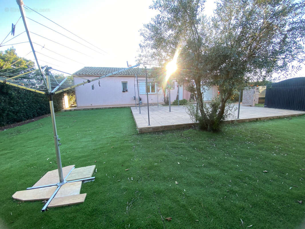 Villa de plain-pied avec piscine chauffée, pool house et prestations haut de gamme - photo 19