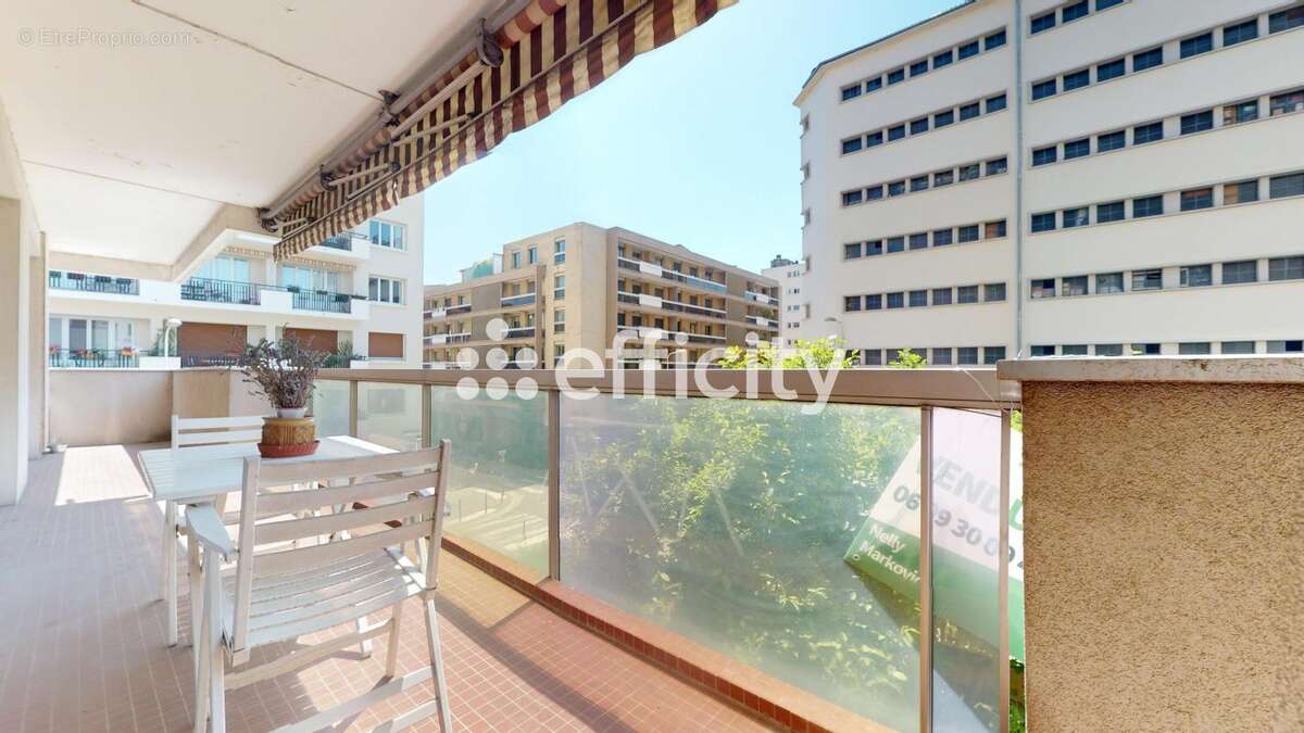 Appartement à LYON-6E