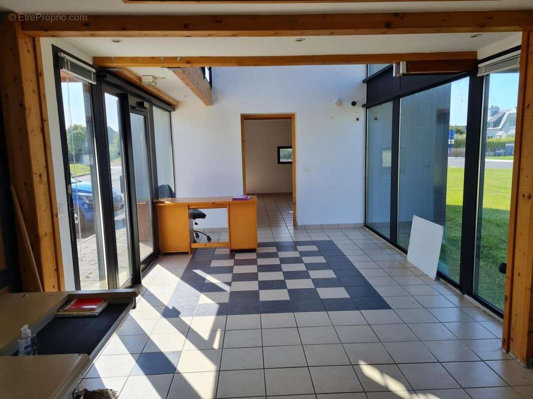 Commerce 209 m² à Plougasnou  - photo 3
