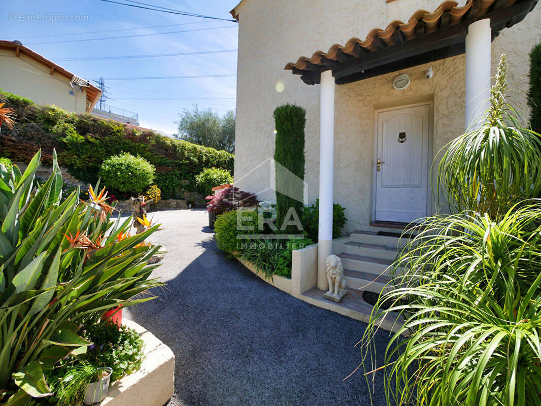 Maison à MOUGINS