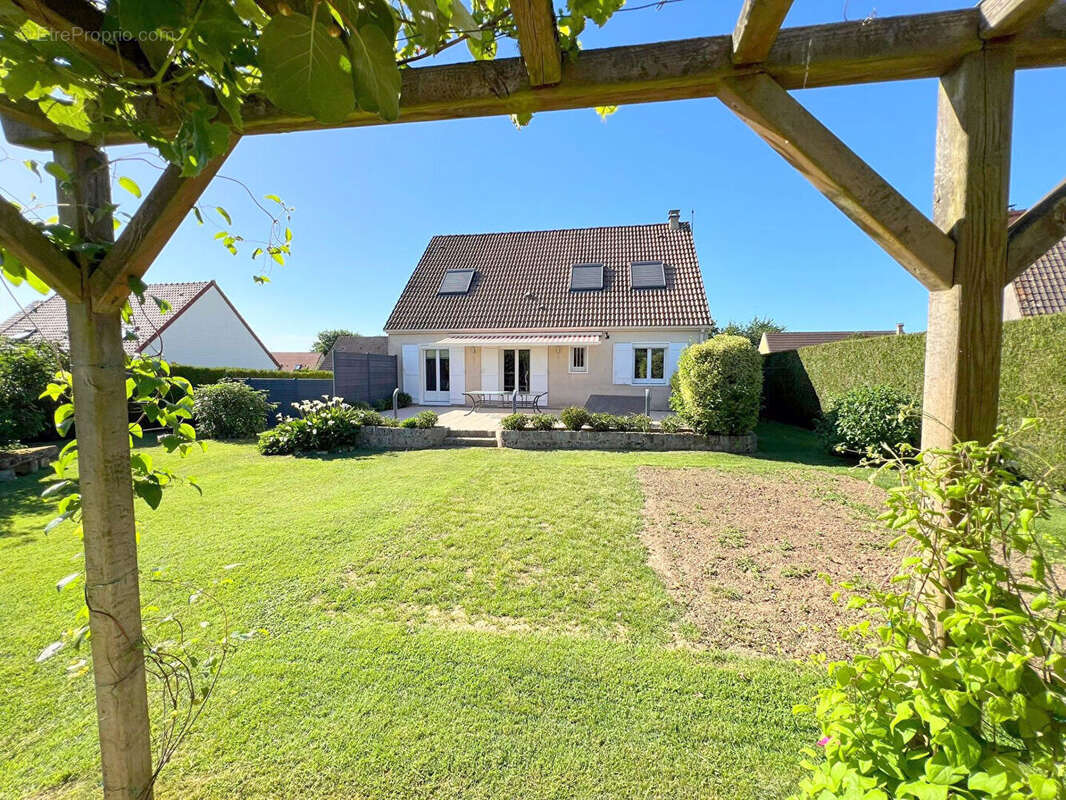 Maison à CHAUMONT-EN-VEXIN