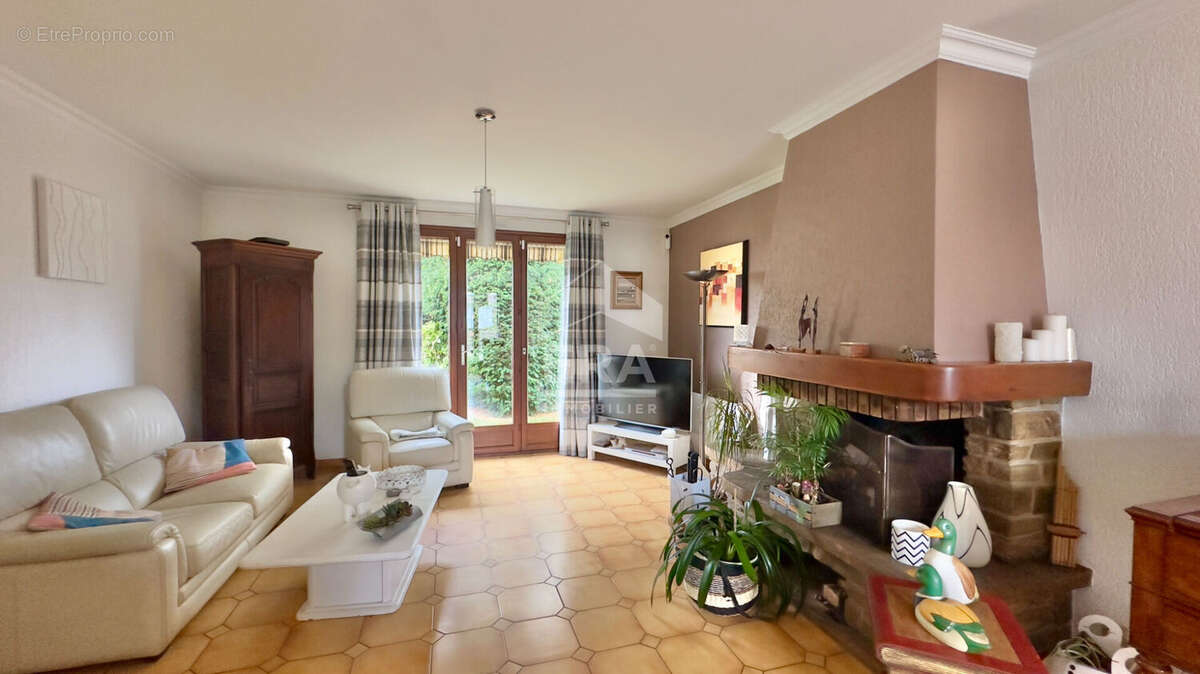 Maison à VIRY-CHATILLON