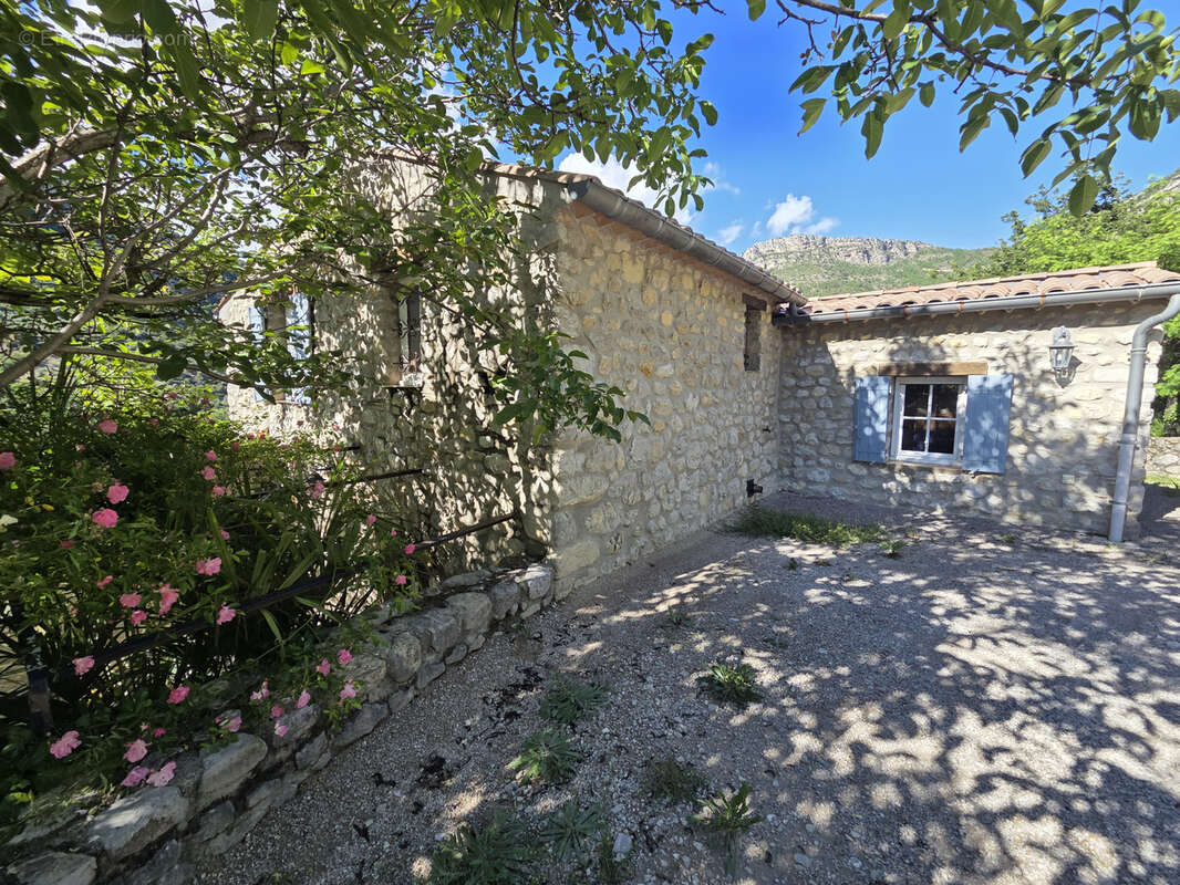 Maison à SAHUNE