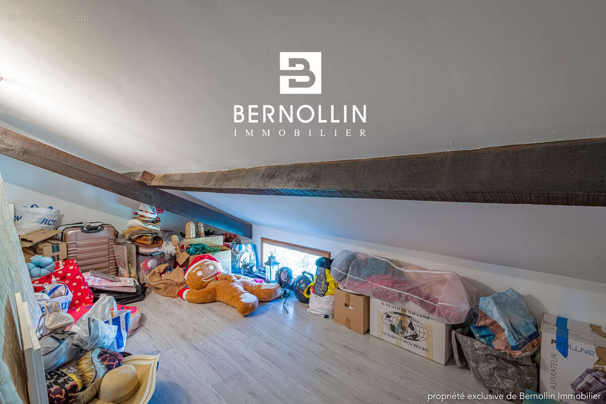 Maison à SAINT-JEAN-SUR-REYSSOUZE