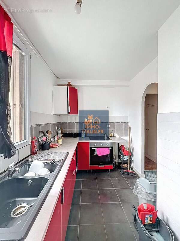 Cuisine  - Appartement à CHOISY-LE-ROI