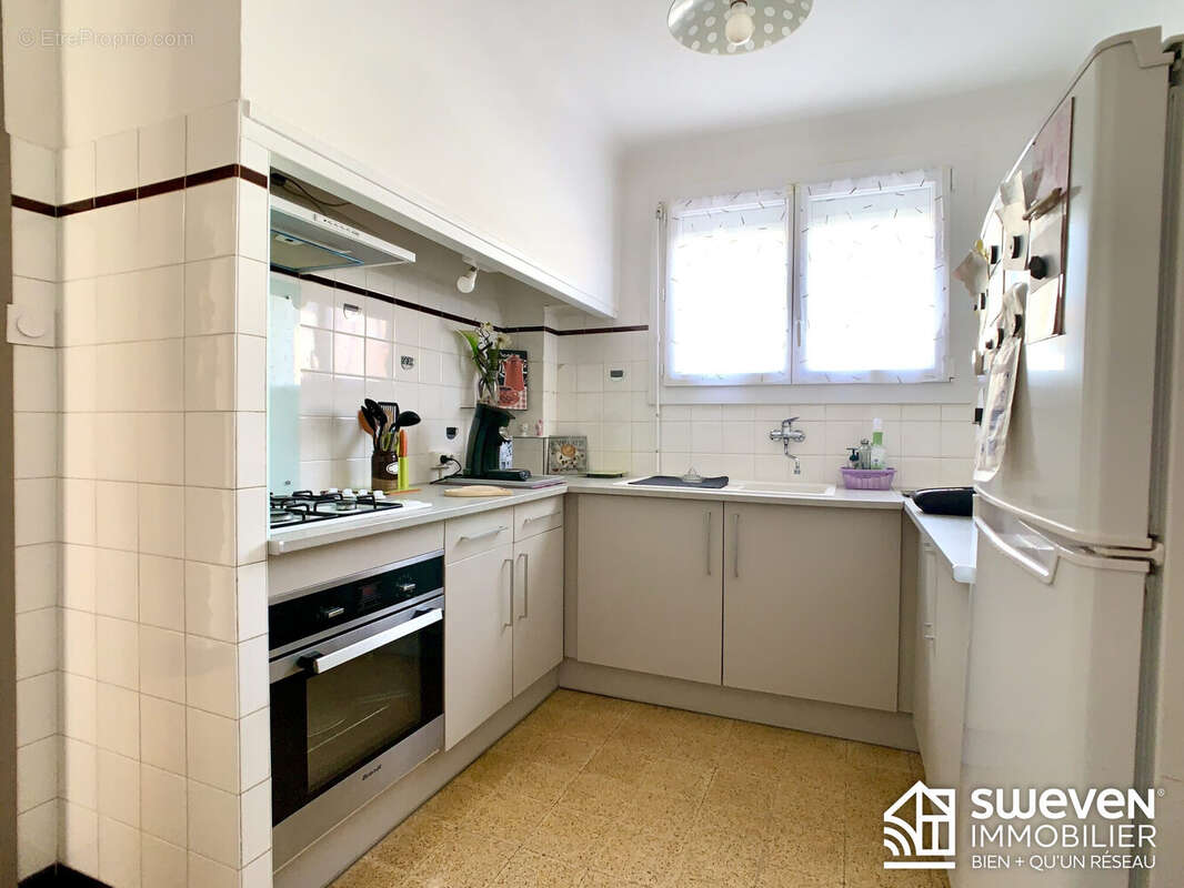 Maison à SAINT-LAURENT-DE-LA-SALANQUE