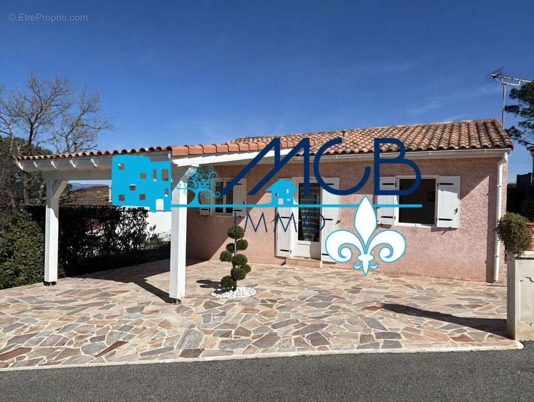 Maison à ROQUEBRUNE-SUR-ARGENS