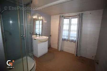 Maison 5 pièces avec cour - 2 chambres - photo 7