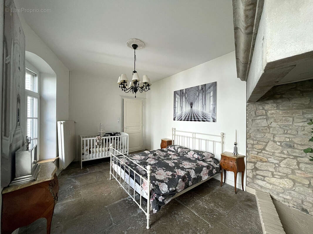 Appartement à LONS-LE-SAUNIER