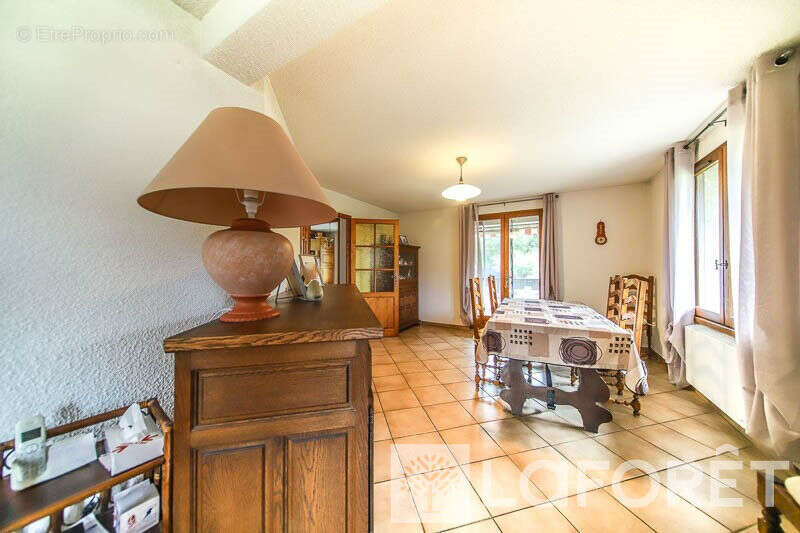 Maison à SAINT-SAUVEUR