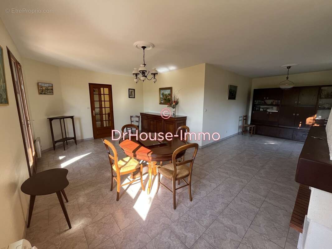 Maison à SAINT-SYLVESTRE-SUR-LOT