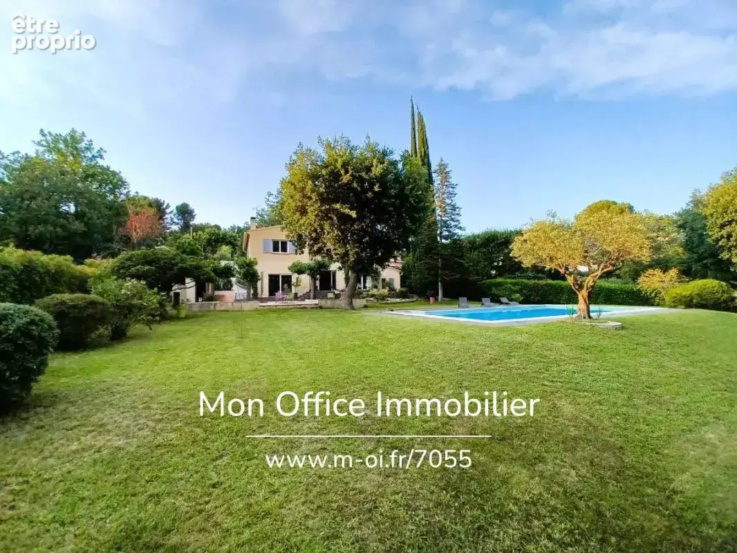 Référence : 7055-VCL - Maison aux volumes généreux - Piscine calme absolu - 13510 EGUILLES - photo 4