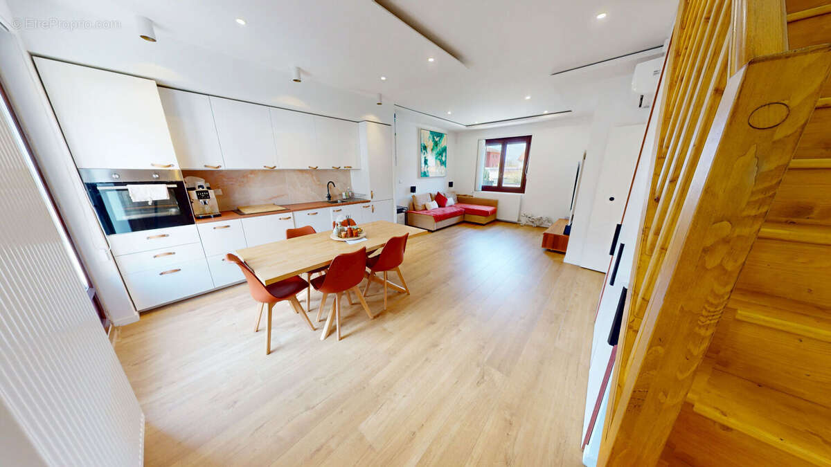 Maison à VILLARD-BONNOT