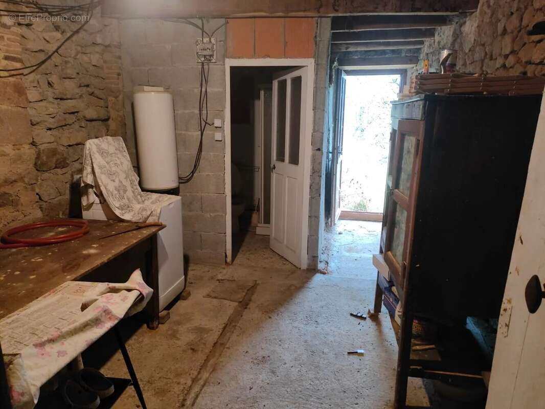 Maison à SAINT-CYR