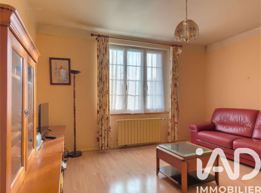 Maison 75 m² à Roinville  - photo 2