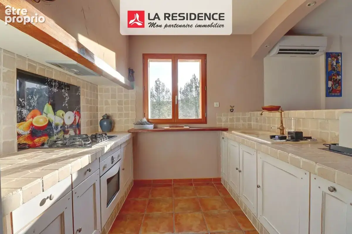 Maison 236 m² à Lorgues  - photo 9